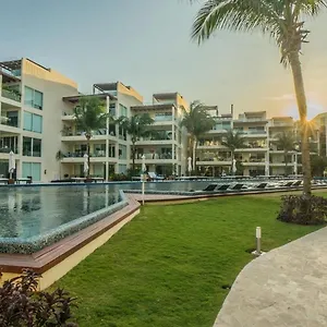 The Elements Oceanfront & Beachside Апарт-отель